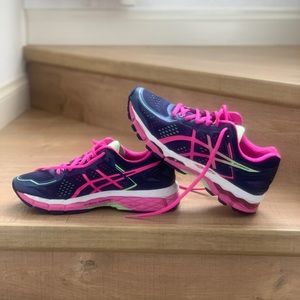 Asics Gel-Kayano 22 in 8.5